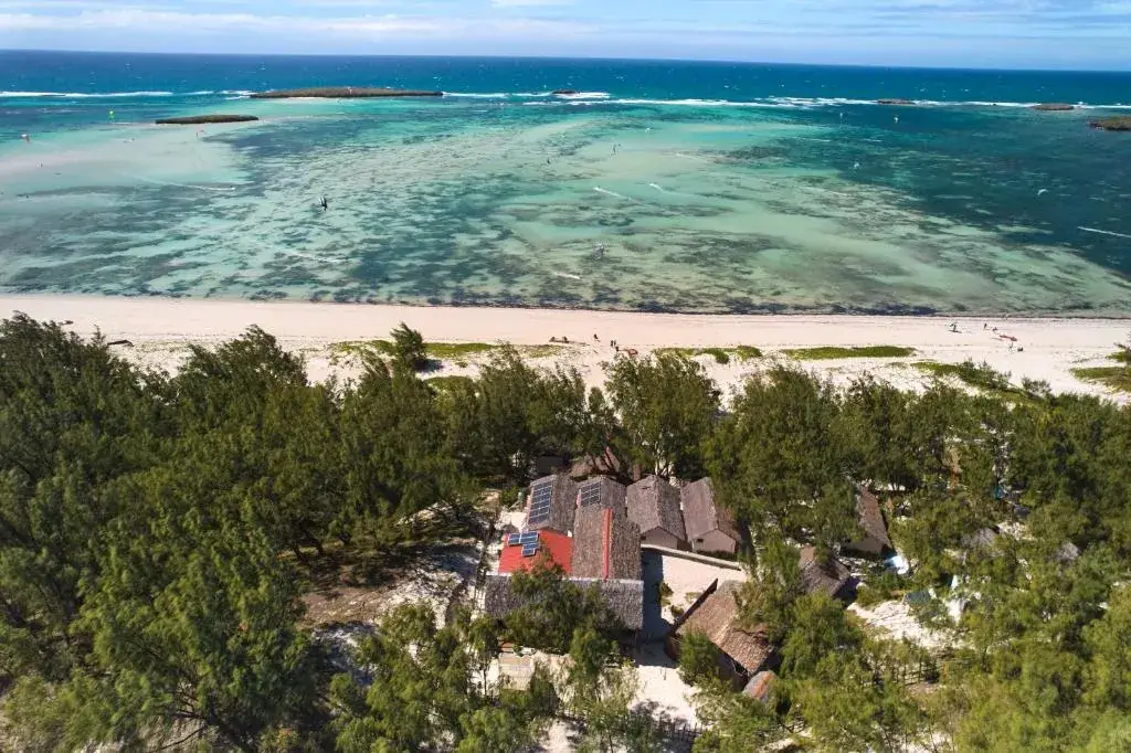 Madakitecamp widziany z lotu ptaka – kite camp nad zatoką Sakalava Bay na Madagaskarze