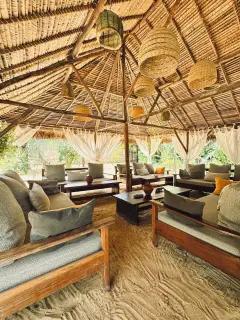 Strefa lounge w Tao Resort na Madagaskarze