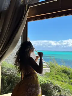 Okno z widokiem na morze w willi Sea View w Tao Resort, Madagaskar